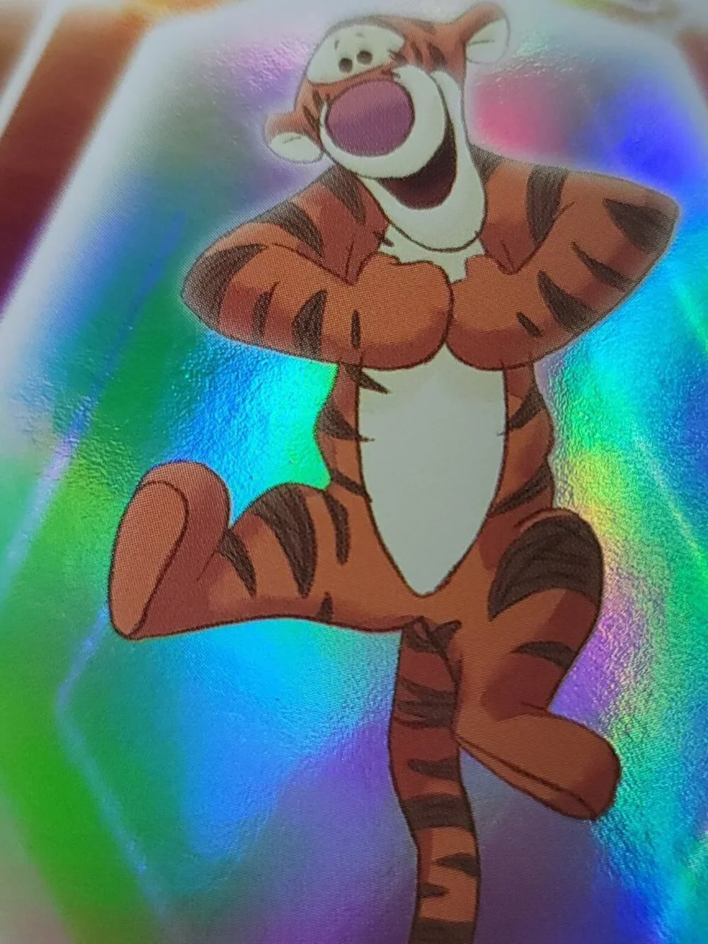 Tigger Topps 2026 Disney Neon Holo Parallel Refractor Limited 147/150 - Picture 2 of 4